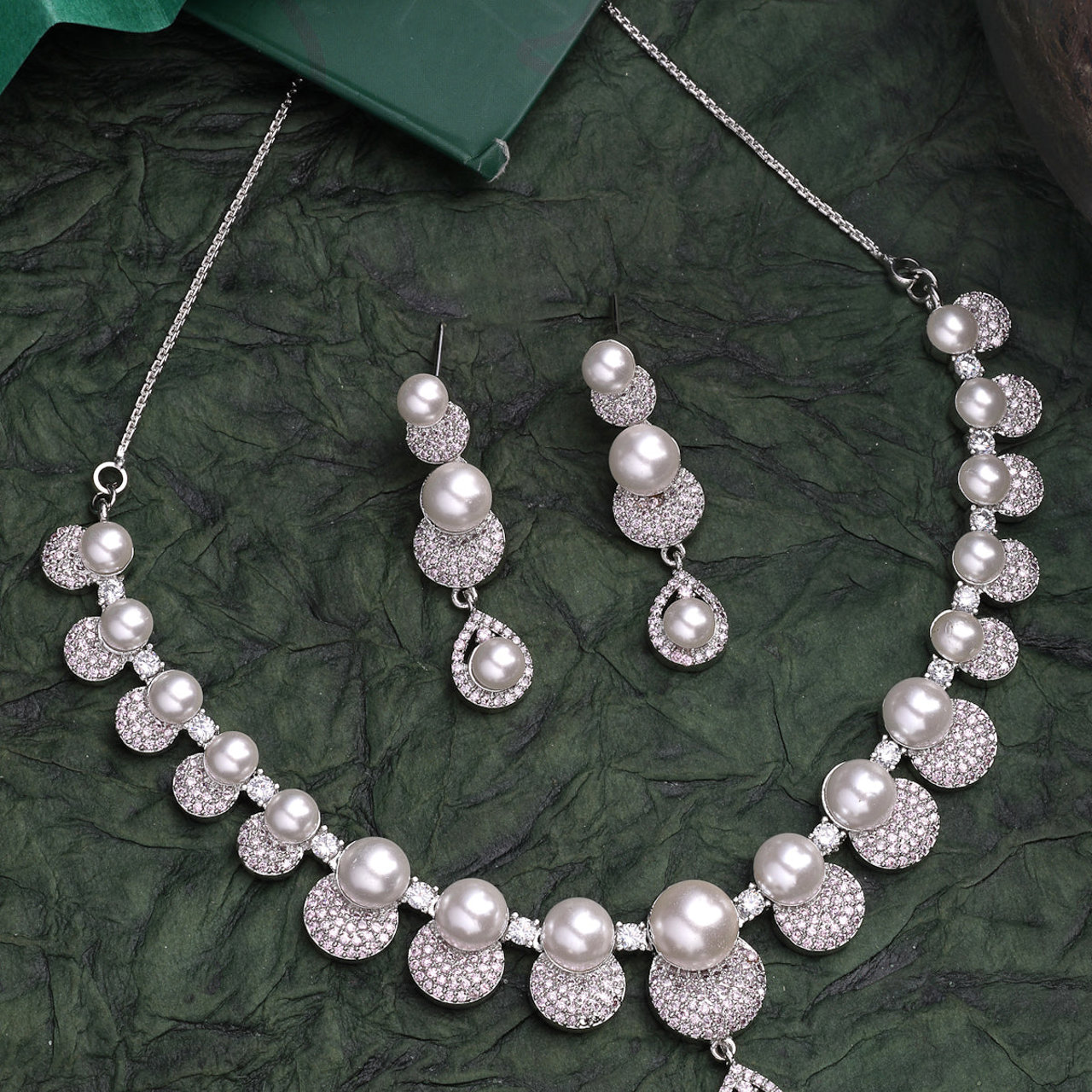 Sukkhi Splendid Round Design Rhodium Plated with Cubic Zirconia & Pearl Studded White Brass Collar Necklace with Drop Earrings Jewellery Set for Women