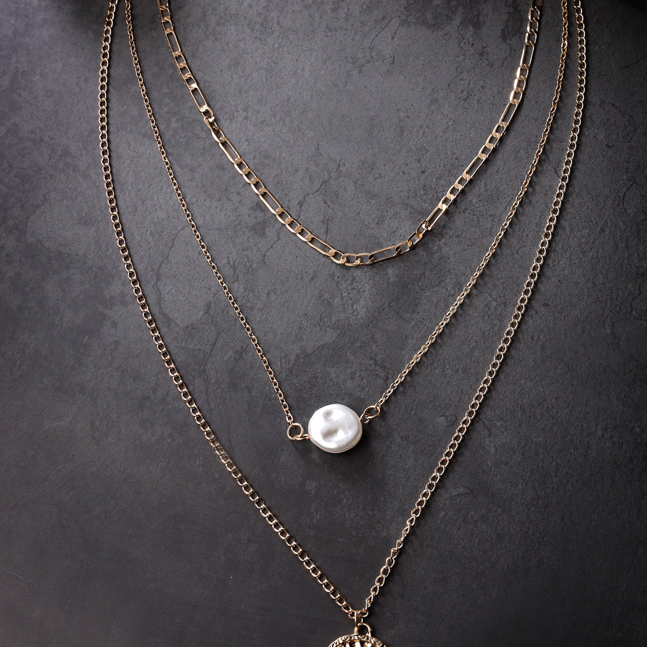 Scintillare by Sukkhi Lovely Gold Plated Metal Chain Pendant Necklace for Women & Girls