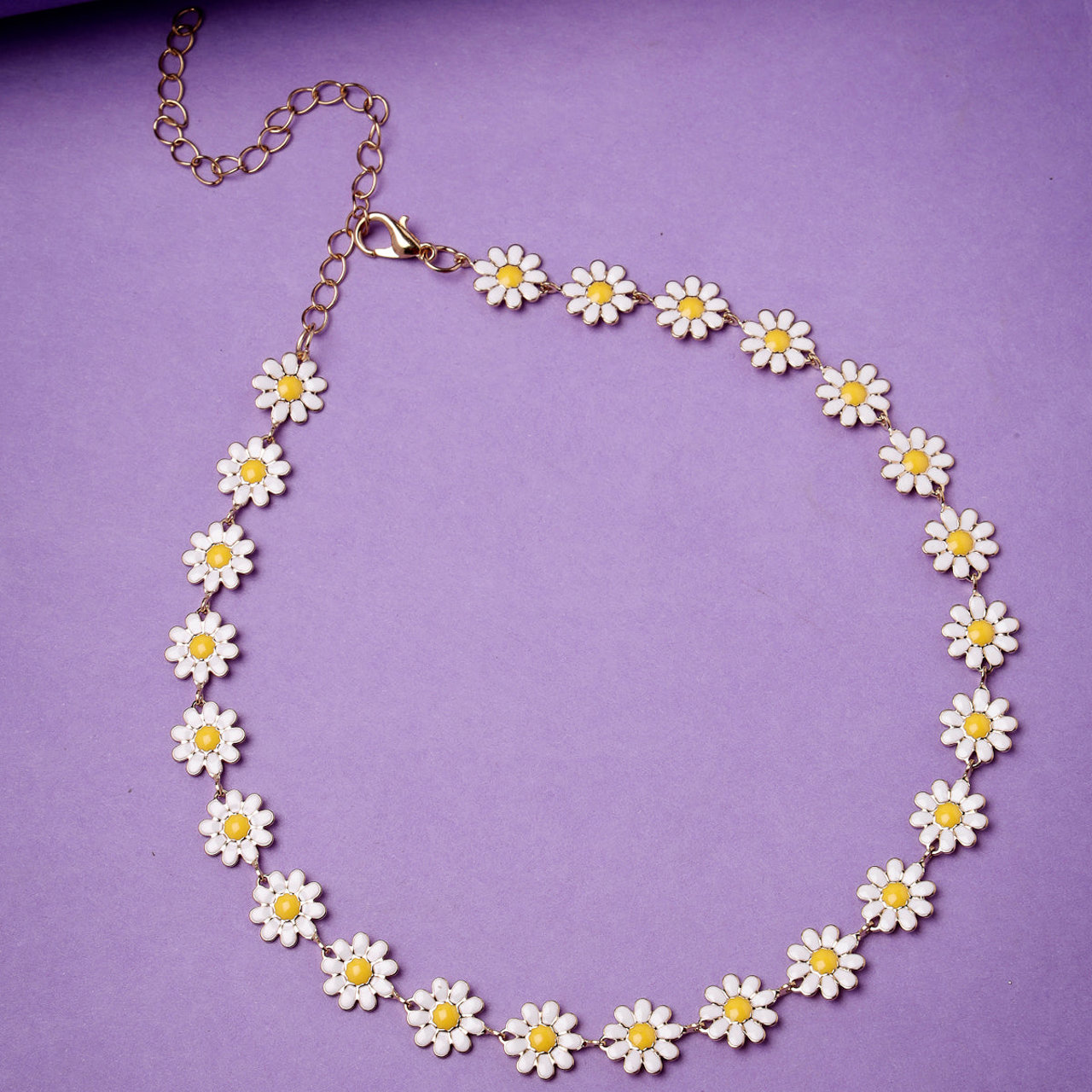 Scintillare by Sukkhi Graceful Fashionable Floral With Gold Plated Mininal Contemporary Choker Necklace for Women & Girls