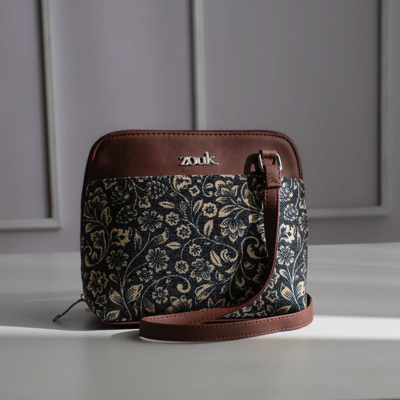 FloMotif OOO Sling Bag